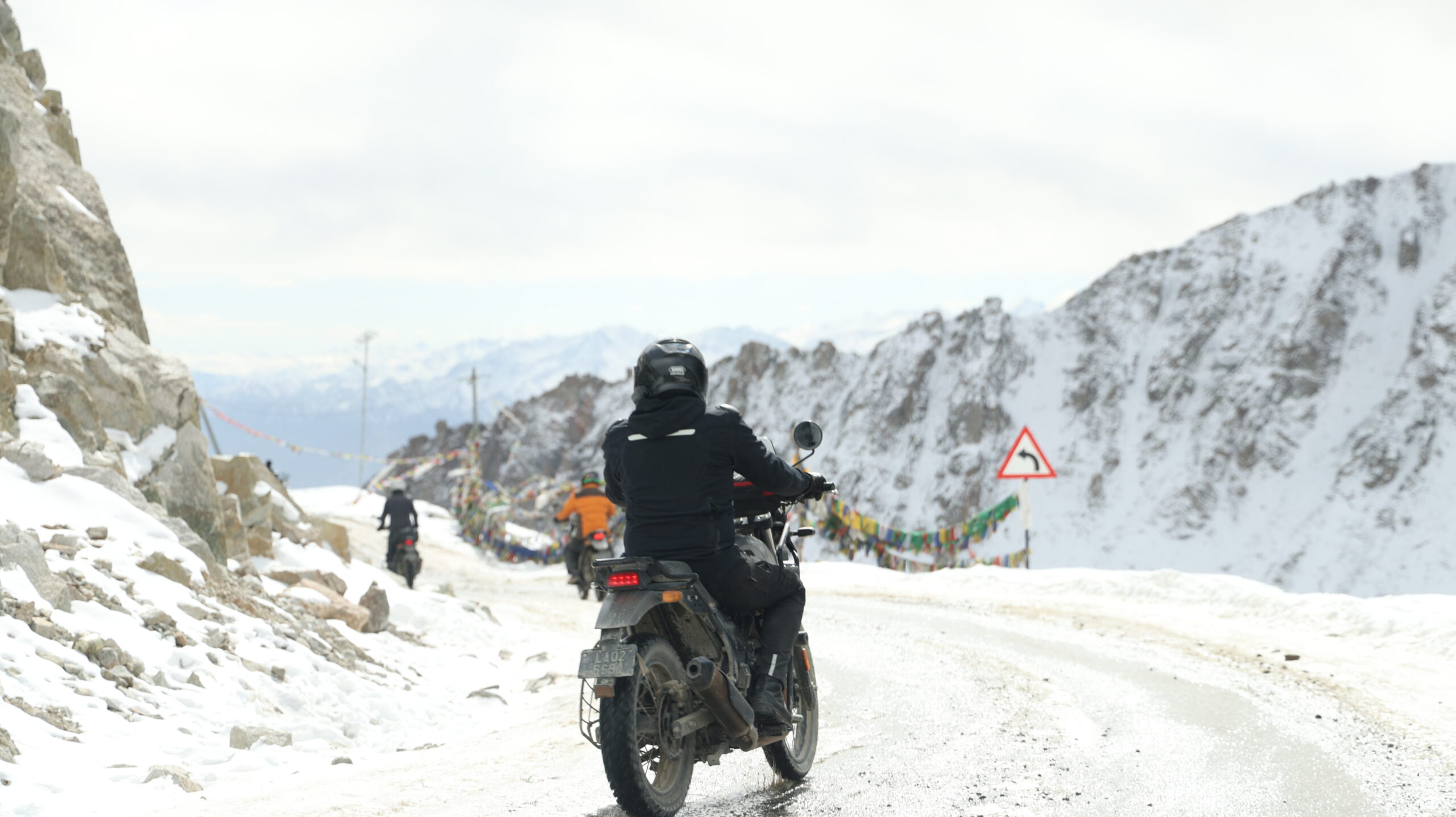 5 Mistakes First-Time Riders Make in Ladakh | Ladakh Bike Trip Organiser